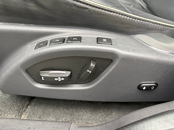 Volvo XC60 27 of 30