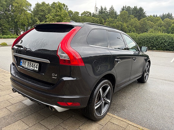 Volvo XC60 5 of 30