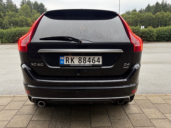 Volvo XC60 16 of 30