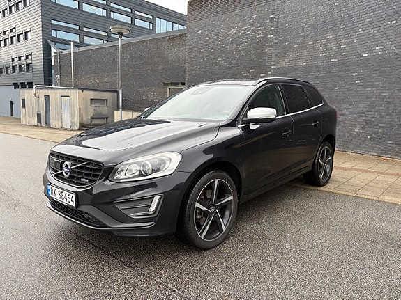 Volvo XC60 2 of 30