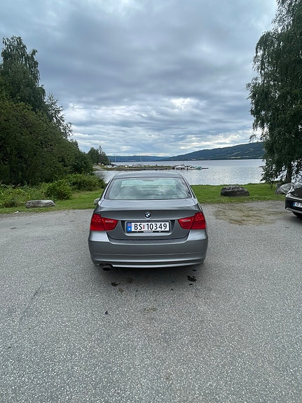 BMW 316i 4 of 18