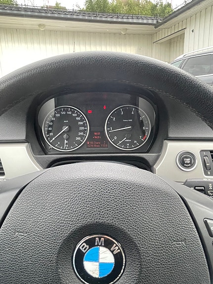 BMW 316i 8 of 18