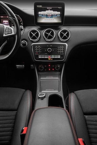 Mercedes-Benz A200 d 15 of 21