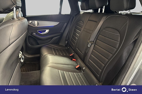 Mercedes-Benz EQC400 14 of 30