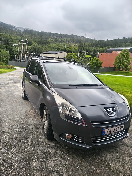Peugeot 5008 4 of 6