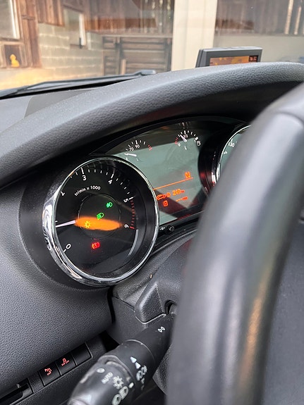 Peugeot 5008 4 of 18