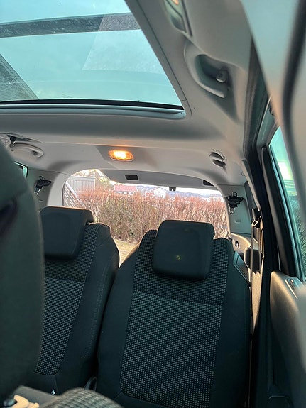 Peugeot 5008 17 of 18