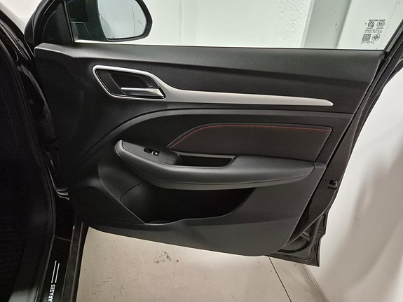 MG ZS EV 19 of 20