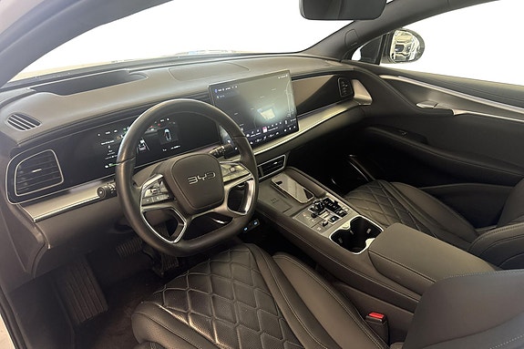 BYD Sealion 7 10 of 26