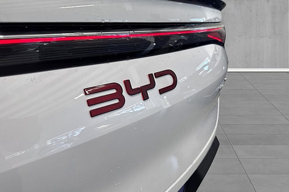 BYD Sealion 7 24 of 26