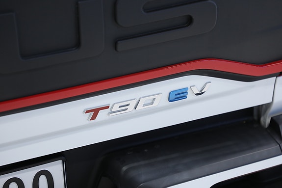 Maxus T90 EV 9 of 30