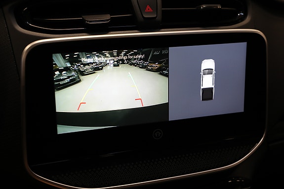 Maxus T90 EV 28 of 30