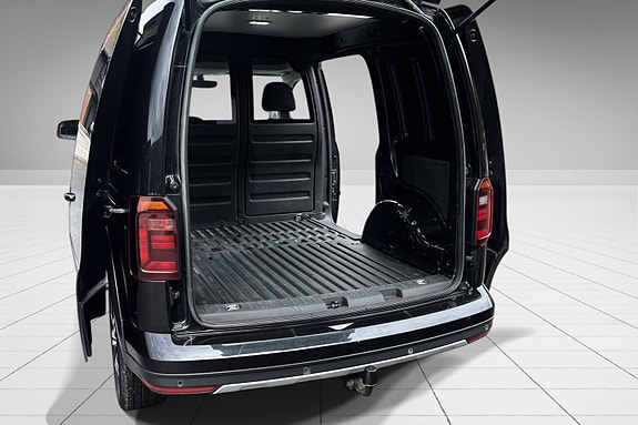Volkswagen Caddy Alltrack 11 of 20