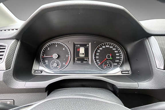 Volkswagen Caddy Alltrack 16 of 20