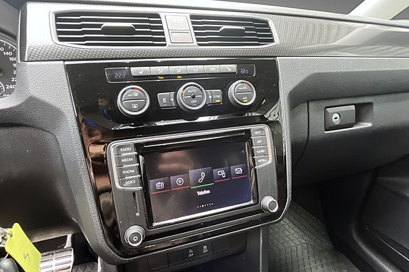 Volkswagen Caddy Alltrack 17 of 20