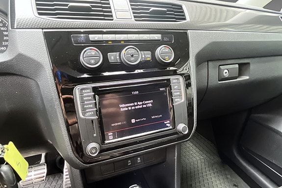 Volkswagen Caddy Alltrack 19 of 20