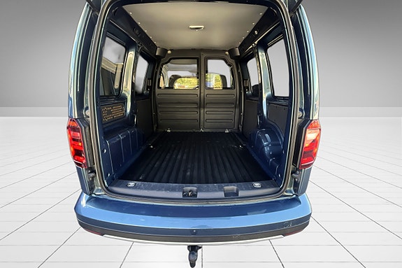 Volkswagen Caddy Alltrack 10 of 19