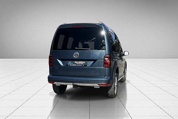 Volkswagen Caddy Alltrack 5 of 19