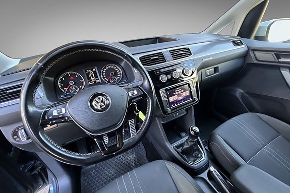 Volkswagen Caddy Alltrack 14 of 19
