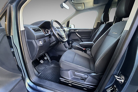 Volkswagen Caddy Alltrack 12 of 19