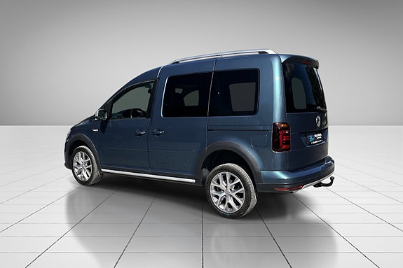 Volkswagen Caddy Alltrack 6 of 19
