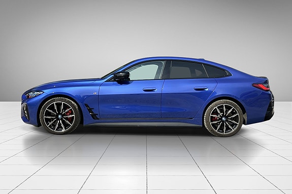 BMW i4 9 of 22