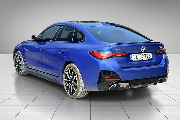 BMW i4 7 of 22