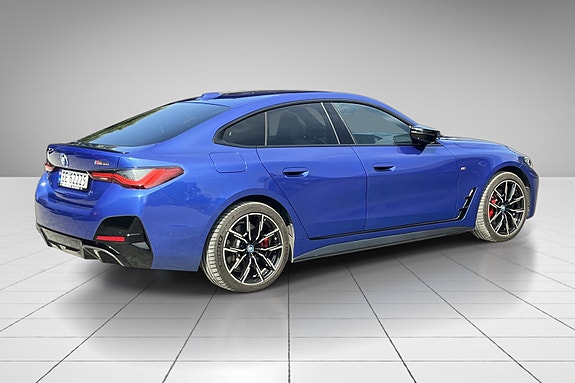 BMW i4 5 of 22