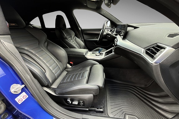 BMW i4 19 of 22
