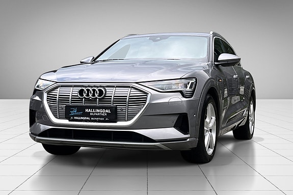 Audi e-tron 2 of 30