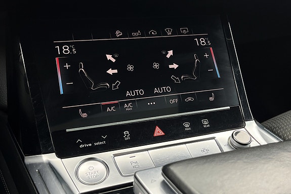 Audi e-tron 27 of 30