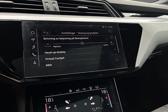 Audi e-tron 24 of 30