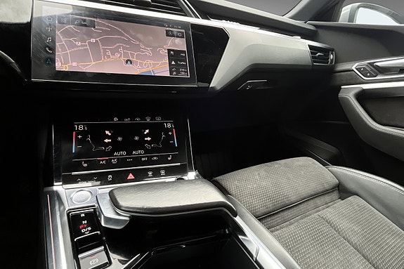Audi e-tron 21 of 30