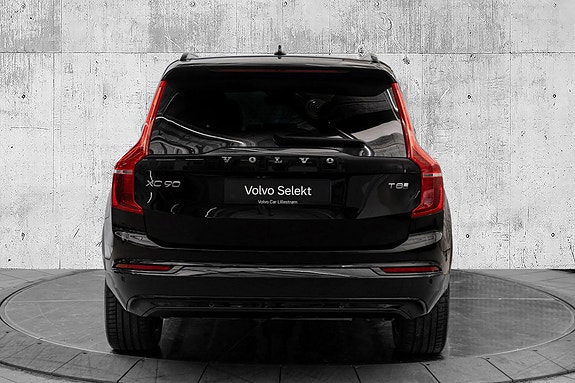 Volvo XC90 7 of 30