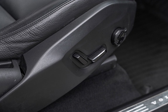Volvo XC90 28 of 30