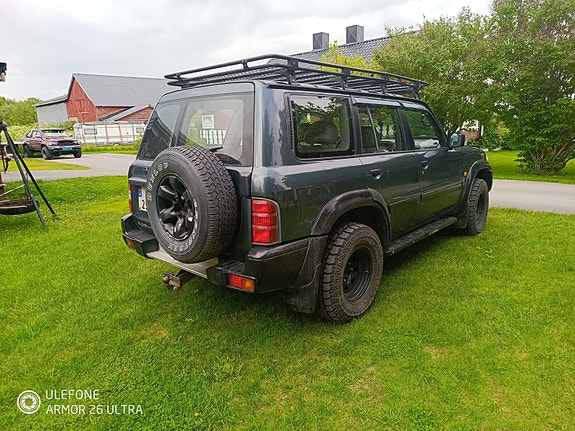 Nissan Patrol 7 of 17