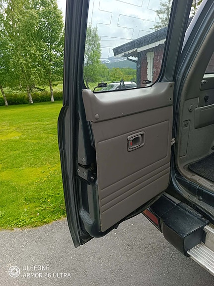 Nissan Patrol 14 of 17