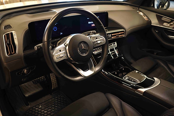 Mercedes-Benz EQC400 24 of 30