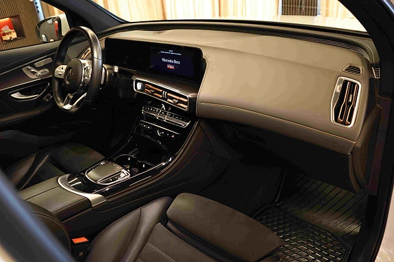 Mercedes-Benz EQC400 10 of 30