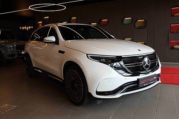 Mercedes-Benz EQC400 2 of 30