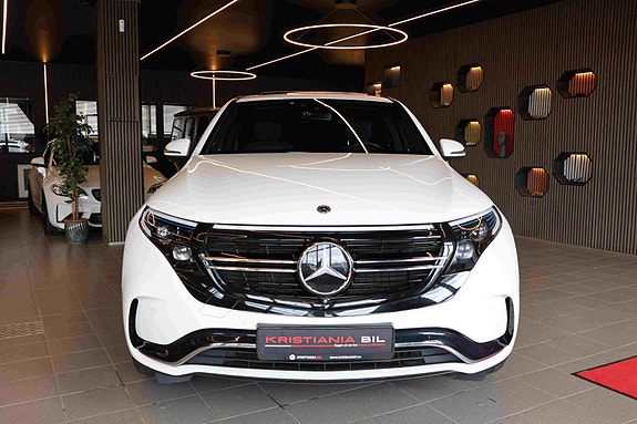 Mercedes-Benz EQC400 3 of 30