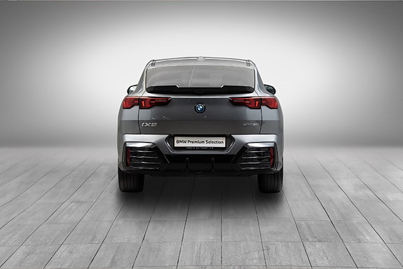 BMW iX2 4 of 30