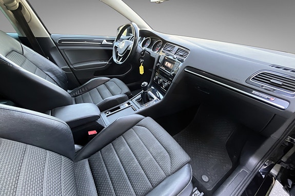 Volkswagen Golf VII 18 of 20