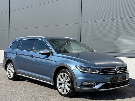 Volkswagen Passat Alltrack 8 of 30