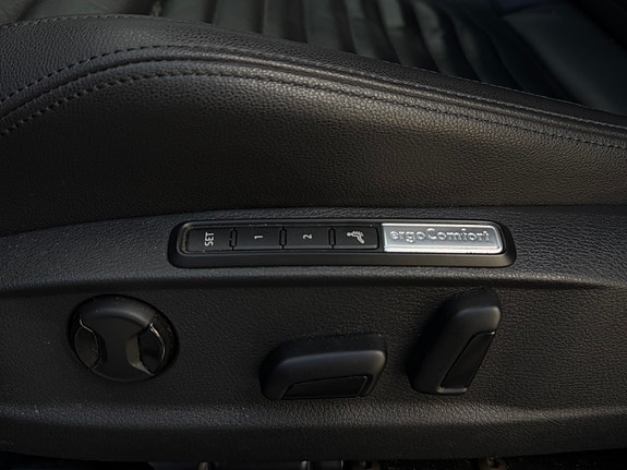 Volkswagen Passat Alltrack 21 of 30
