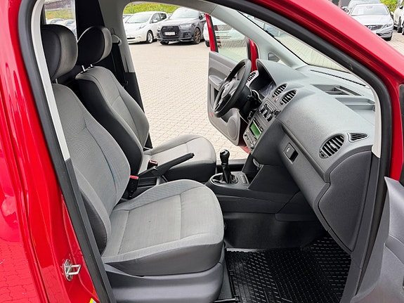 Volkswagen Caddy Maxi 8 of 10