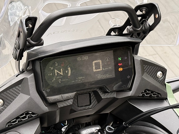 Honda CB 500 X 8 of 9