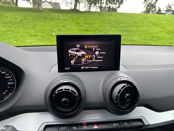 Audi Q2 21 of 30