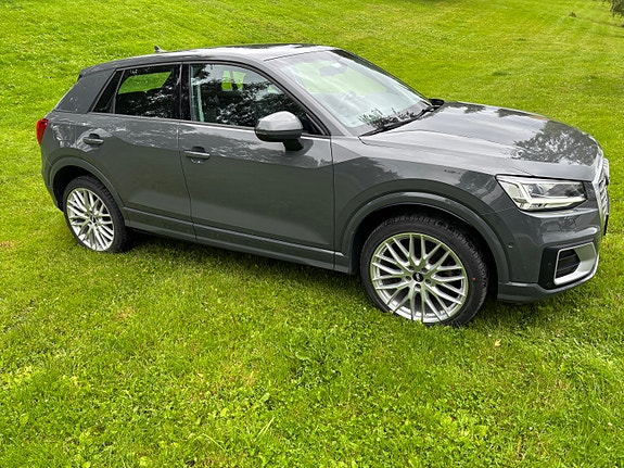 Audi Q2 4 of 30