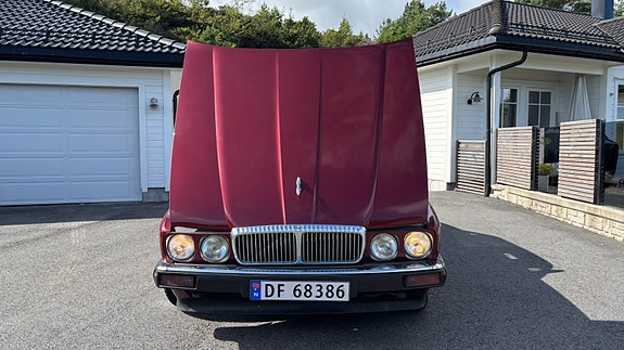Jaguar XJ 2 of 30